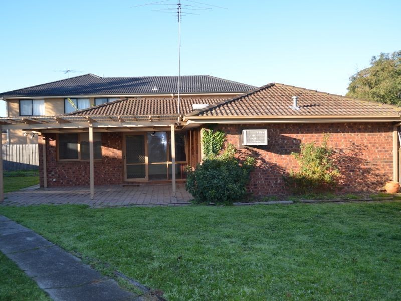 2 Lilac Court, Mill Park VIC 3082