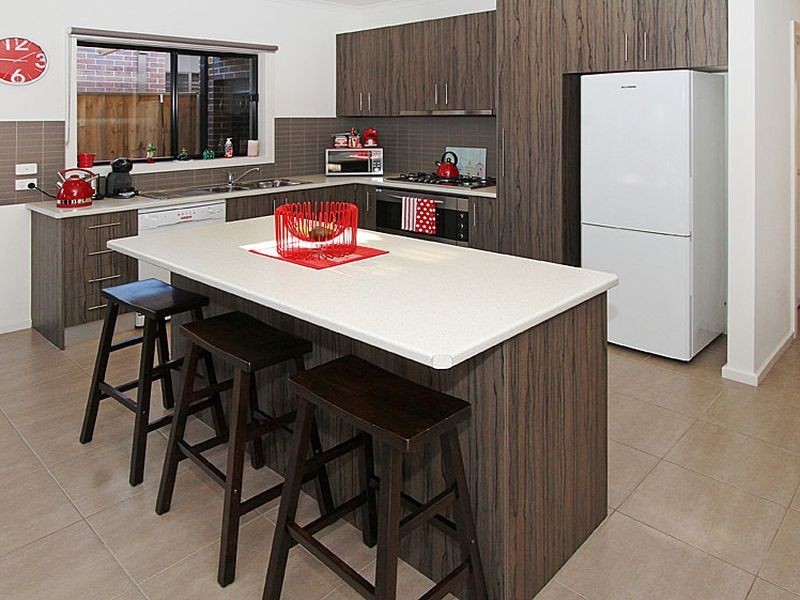 10 Treeview Drive, South Morang VIC 3752