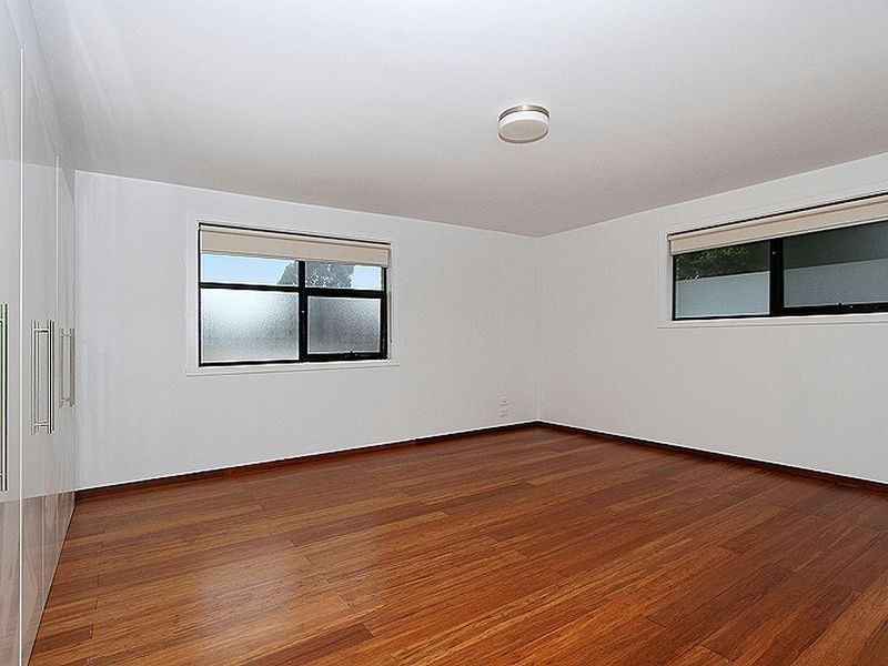 20 McLaughlin Crescent, Mill Park VIC 3082