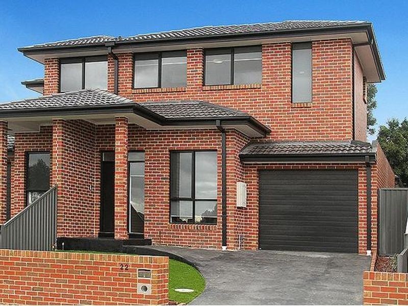 22 McLaughlin Crescent, Mill Park VIC 3082