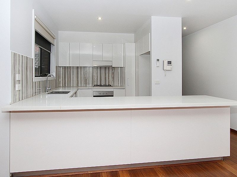 22 McLaughlin Crescent, Mill Park VIC 3082