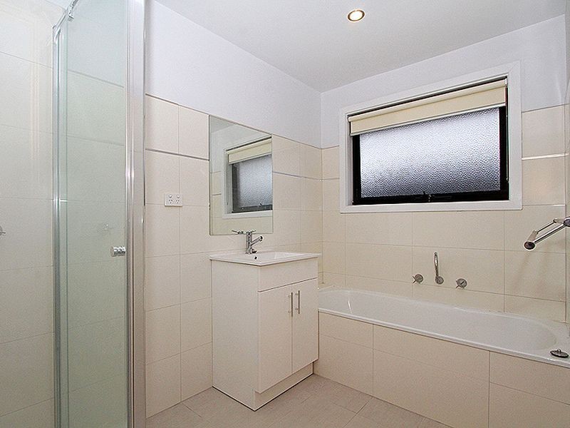 22 McLaughlin Crescent, Mill Park VIC 3082