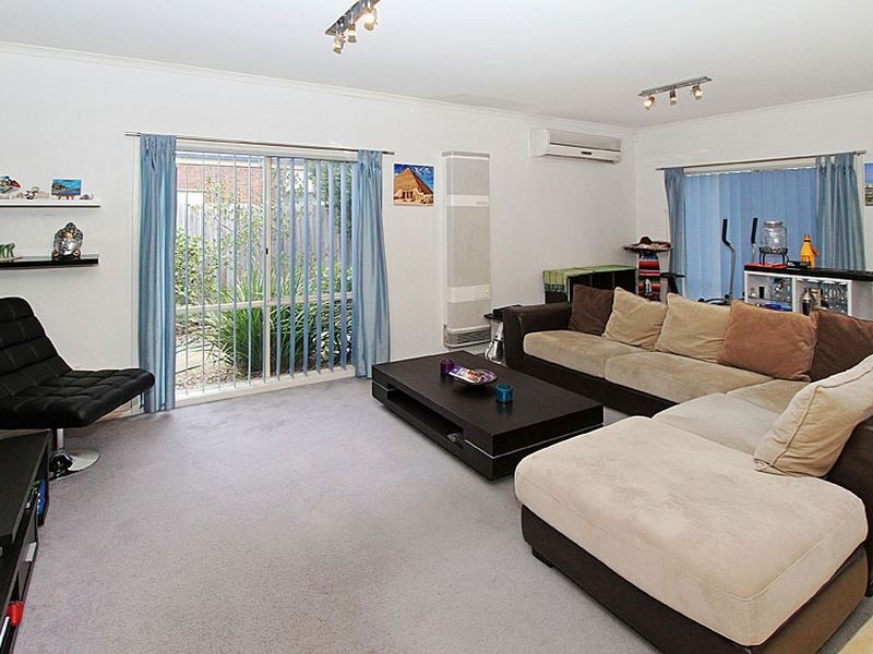 8 Xavier Way, South Morang VIC 3752