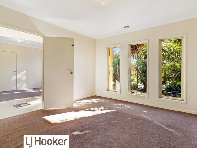 18 Monet Place, South Morang VIC 3752