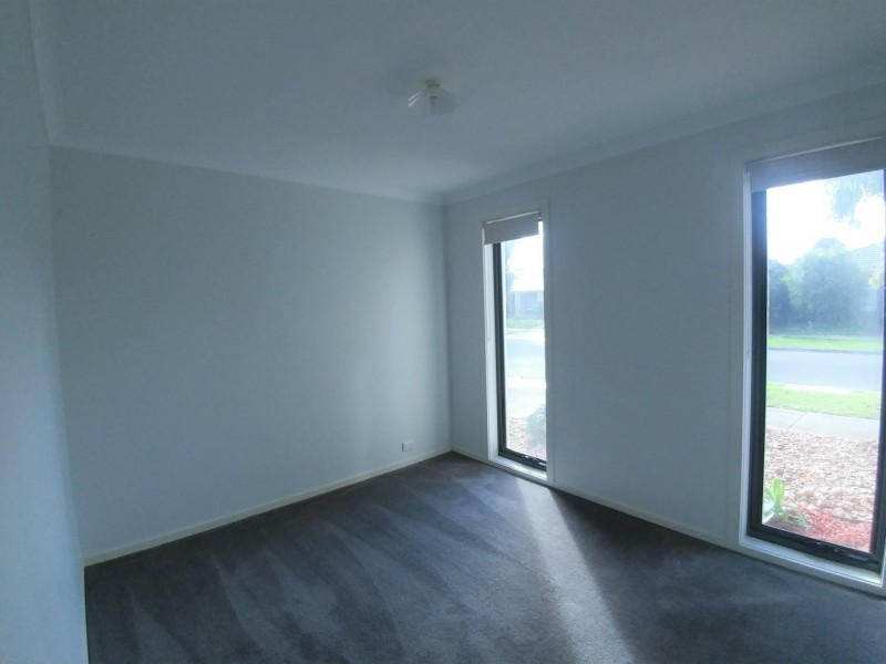 19 Persimmon Way, Doreen VIC 3754