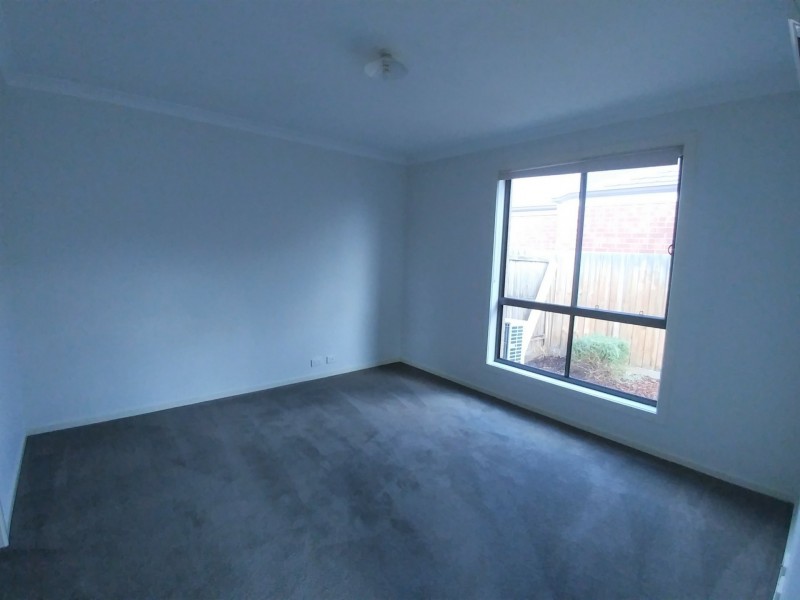 19 Persimmon Way, Doreen VIC 3754