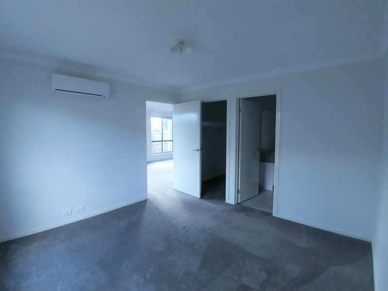 19 Persimmon Way, Doreen VIC 3754