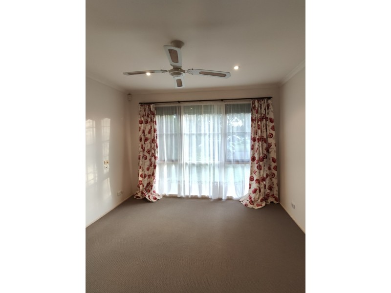2 Lilac Court, Mill Park VIC 3082