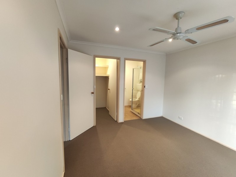 2 Lilac Court, Mill Park VIC 3082
