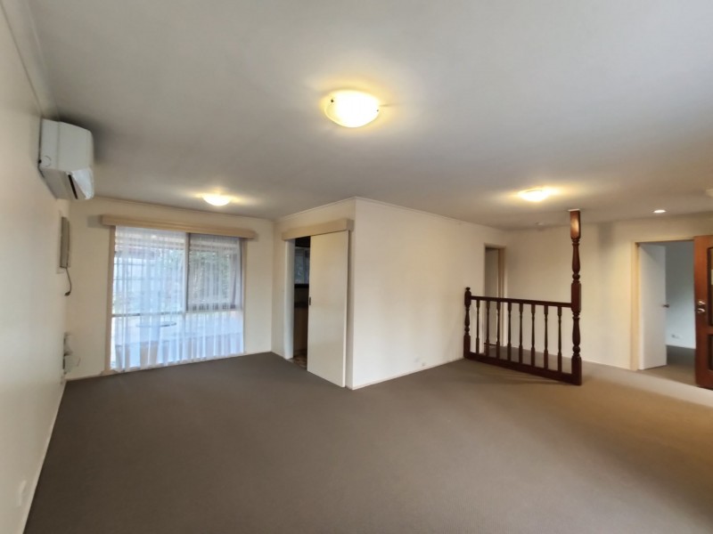 2 Lilac Court, Mill Park VIC 3082