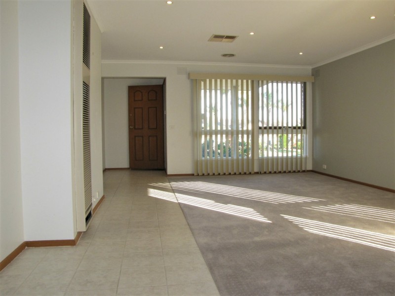 31 Mockridge Drive, Mill Park VIC 3082