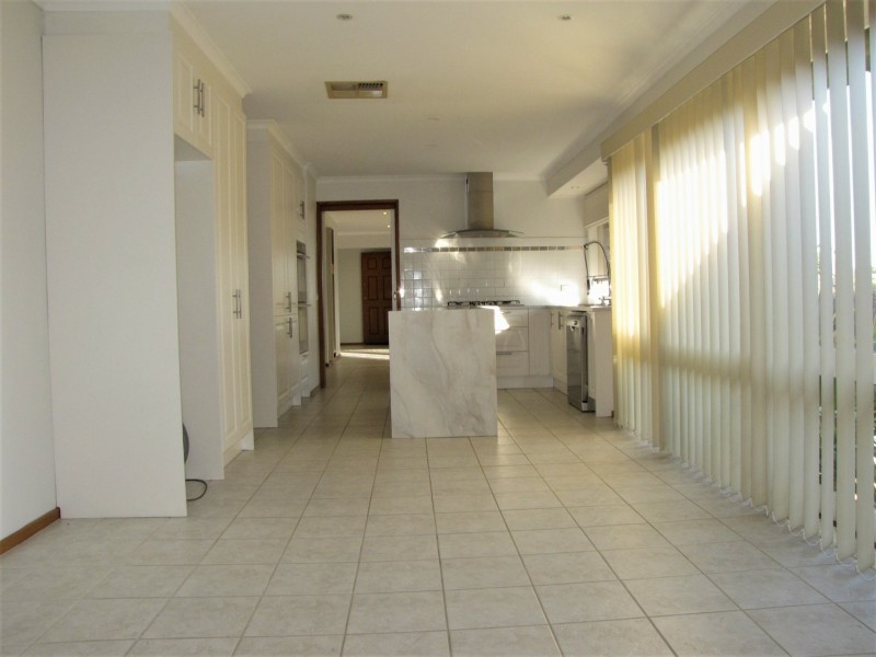 31 Mockridge Drive, Mill Park VIC 3082