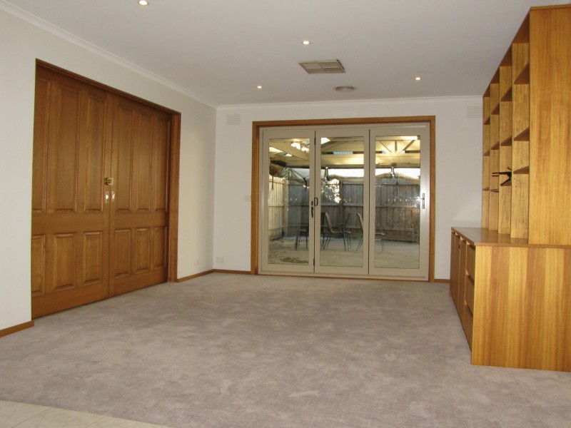 31 Mockridge Drive, Mill Park VIC 3082