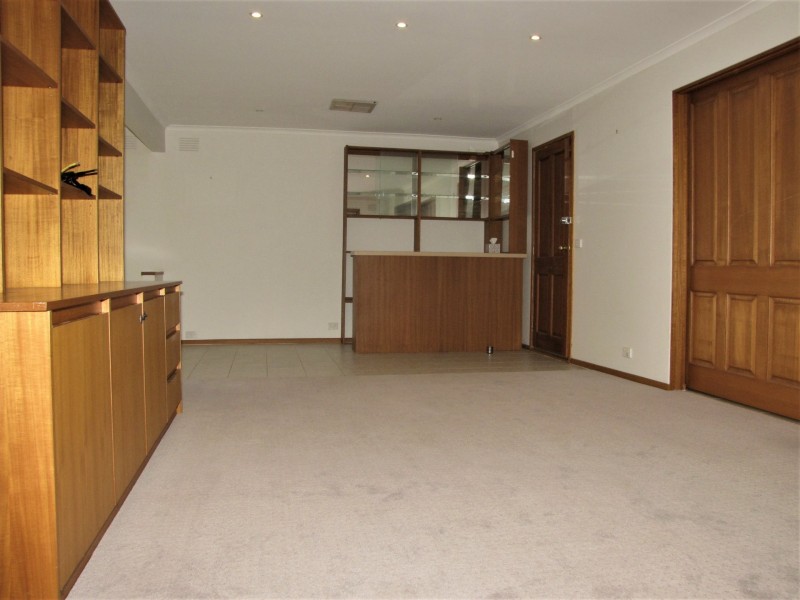 31 Mockridge Drive, Mill Park VIC 3082