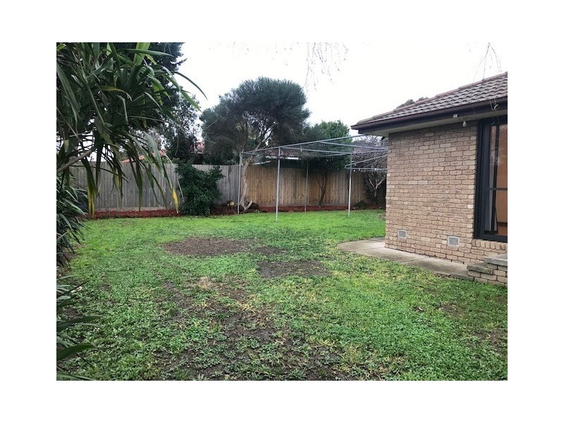 64 Roycroft Avenue, Mill Park VIC 3082