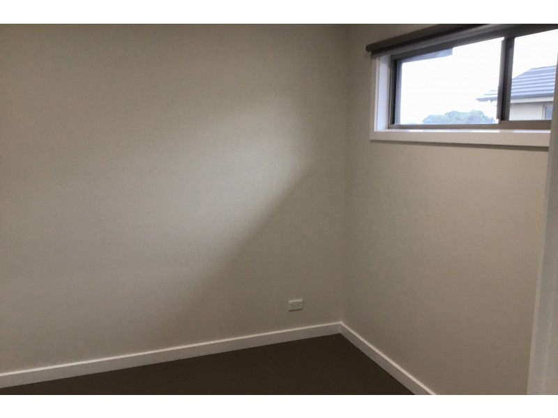 1/34 Loddon Avenue, Reservoir VIC 3073