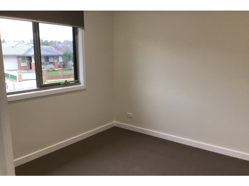 1/34 Loddon Avenue, Reservoir VIC 3073