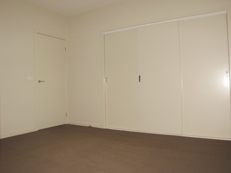 102/54 Mernda Village Drive, Mernda VIC 3754