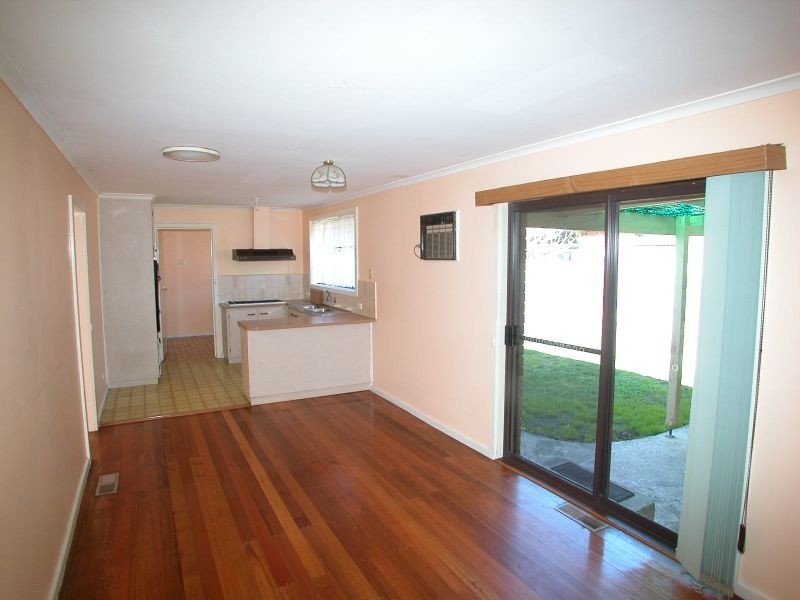 122 Redleap Avenue, Mill Park VIC 3082