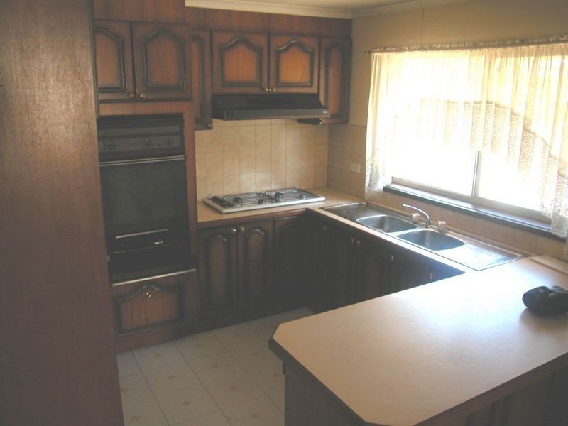 24 Morang Drive, Mill Park VIC 3082