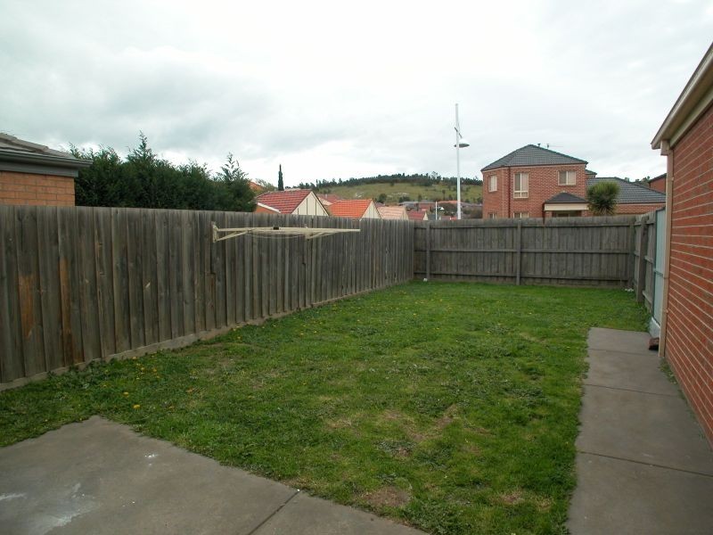 137 The Lakes Boulevard, South Morang VIC 3752