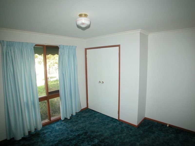 7 Canary Court, Mill Park VIC 3082