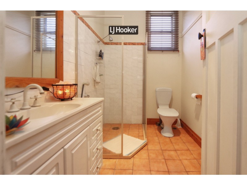 33 Swan Street, Inverell NSW 2360