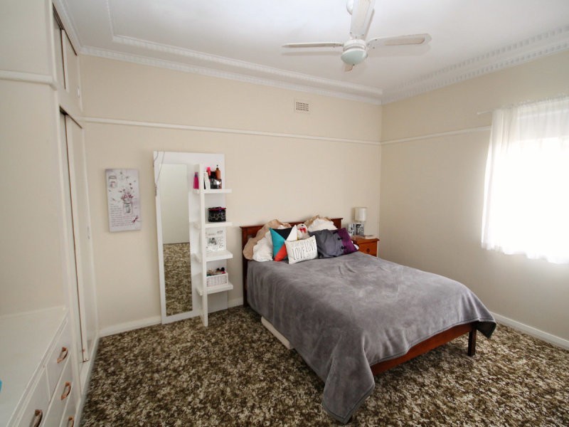 47 Bennett Street, Inverell NSW 2360