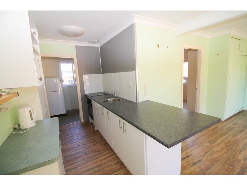 1/7 Davey Street, Inverell NSW 2360