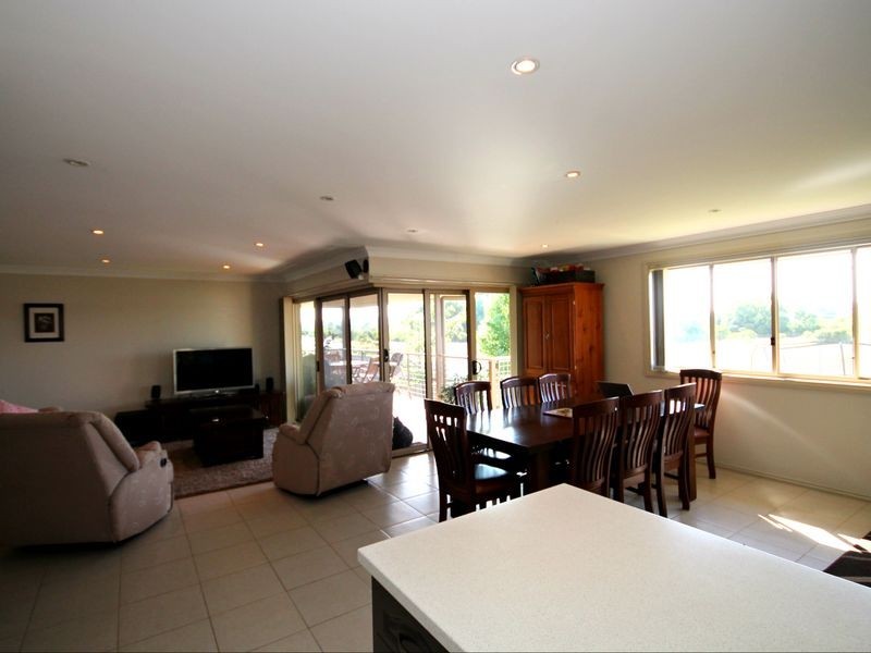 19 Brownleigh Vale Drive, Inverell NSW 2360