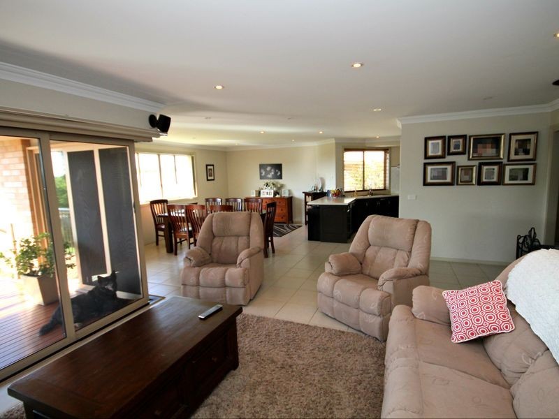 19 Brownleigh Vale Drive, Inverell NSW 2360