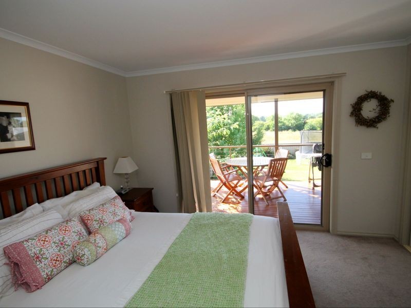 19 Brownleigh Vale Drive, Inverell NSW 2360