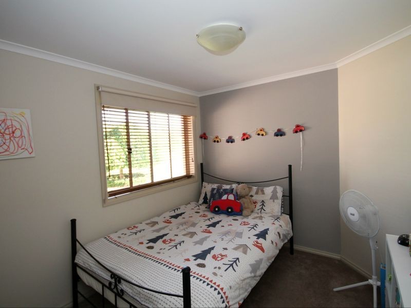 19 Brownleigh Vale Drive, Inverell NSW 2360