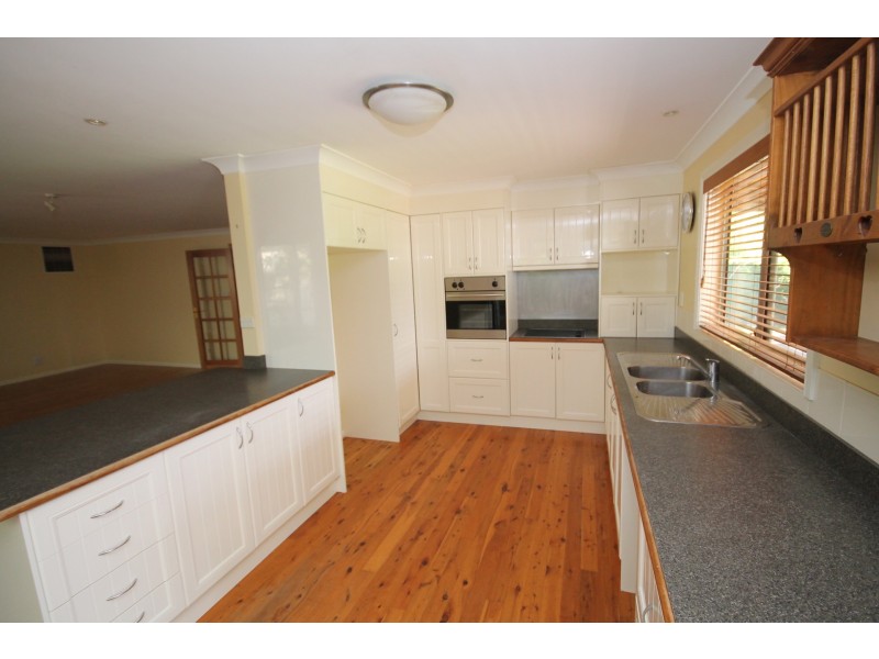 44 Brae Street, Inverell NSW 2360