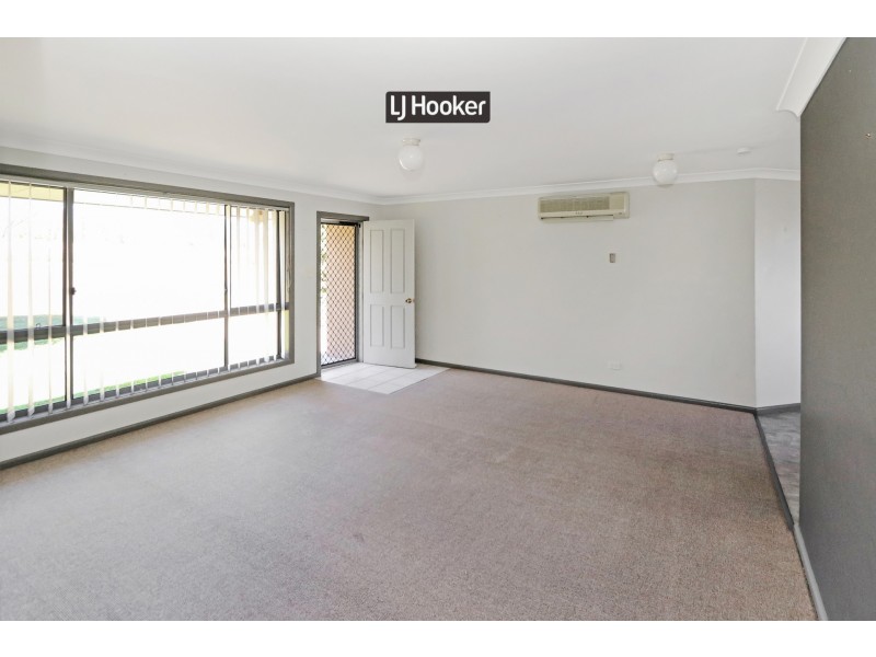 18 Lake Inverell Drive, Inverell NSW 2360