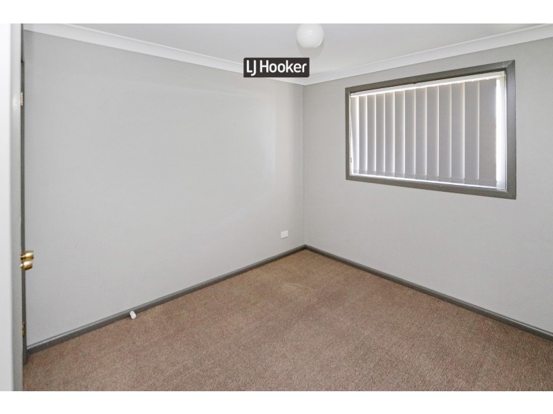 18 Lake Inverell Drive, Inverell NSW 2360