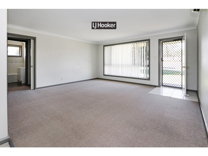 18 Lake Inverell Drive, Inverell NSW 2360