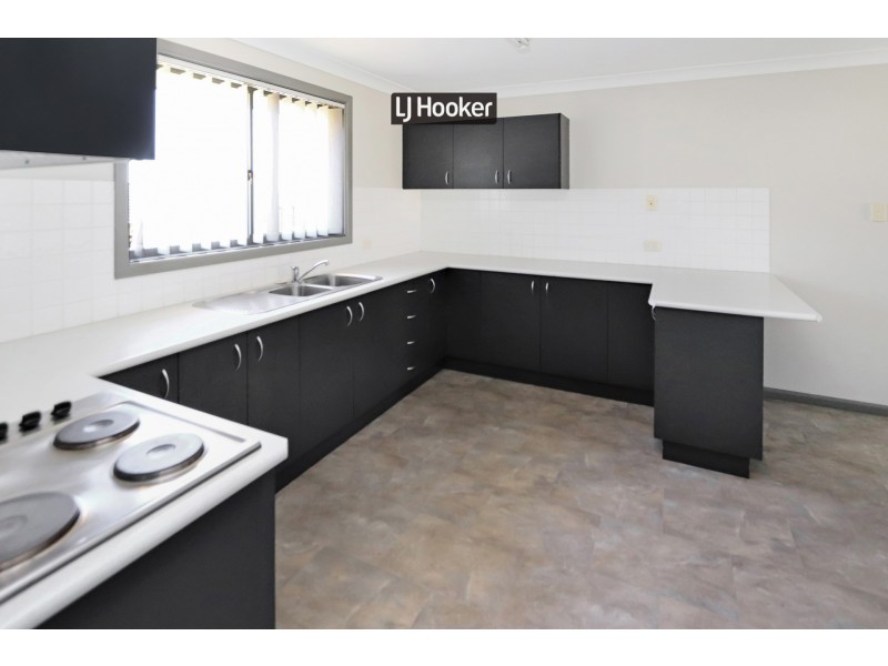 18 Lake Inverell Drive, Inverell NSW 2360