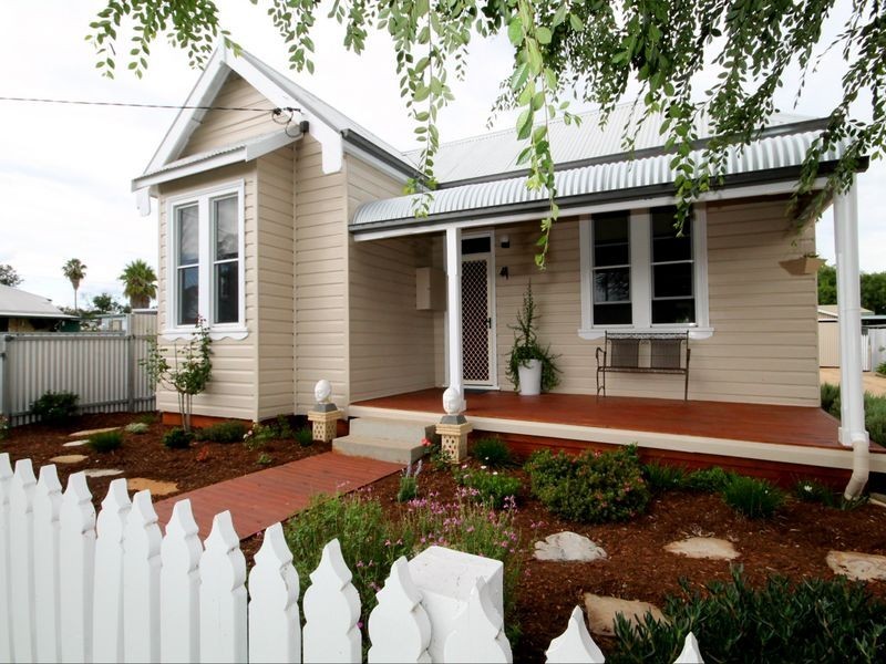 65 Wood Street, Inverell NSW 2360