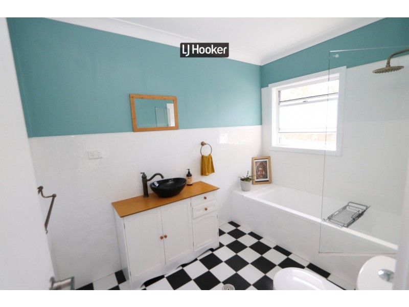 5 Chisholm Street, Inverell NSW 2360