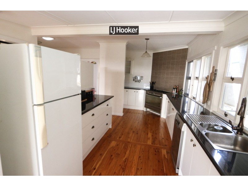 5 Chisholm Street, Inverell NSW 2360