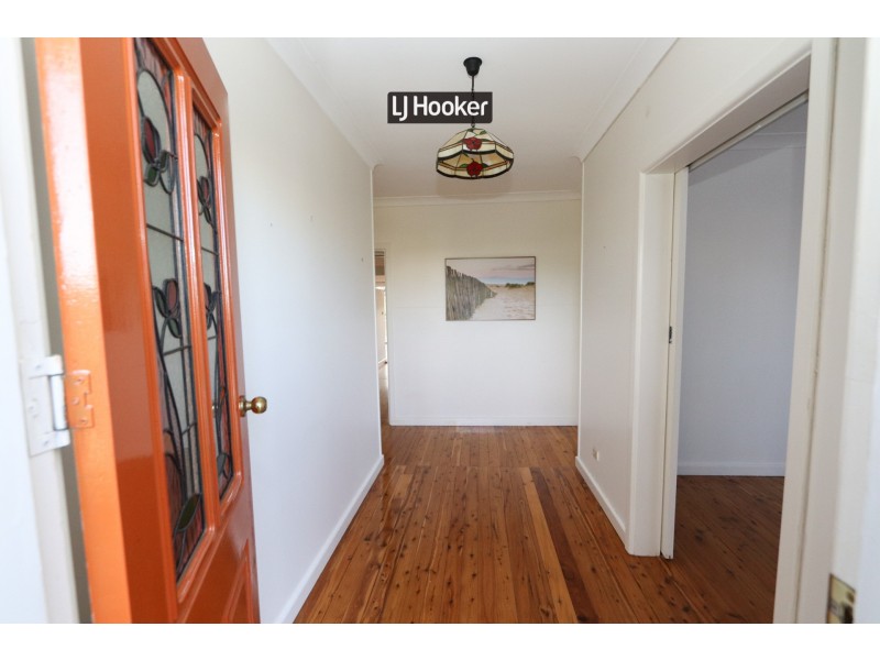 5 Chisholm Street, Inverell NSW 2360