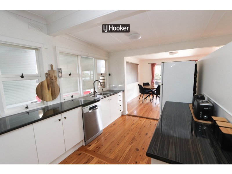 5 Chisholm Street, Inverell NSW 2360