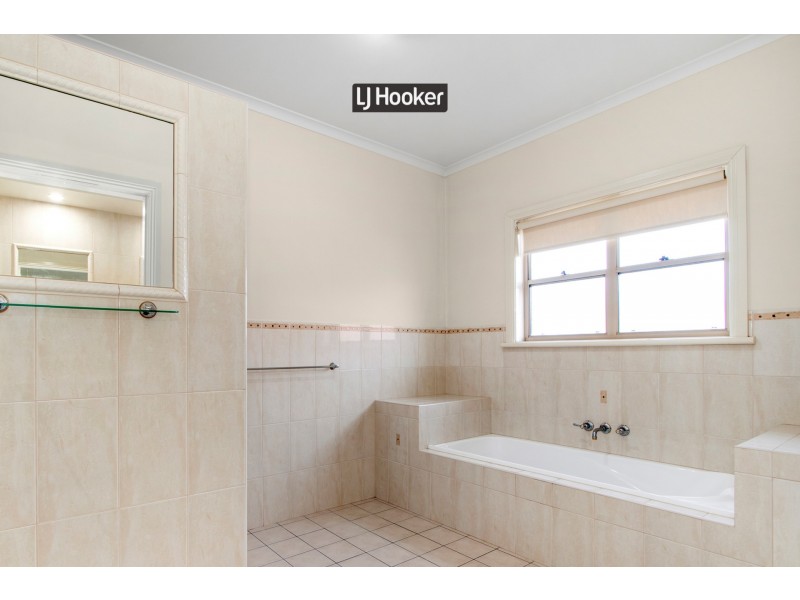 68 Froude Street, Inverell NSW 2360