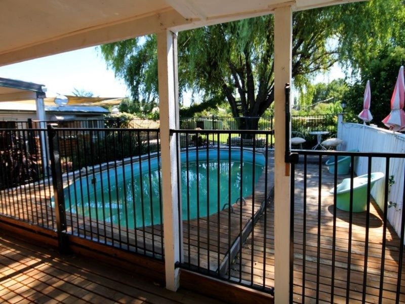 8 Hindmarsh Street, Inverell NSW 2360