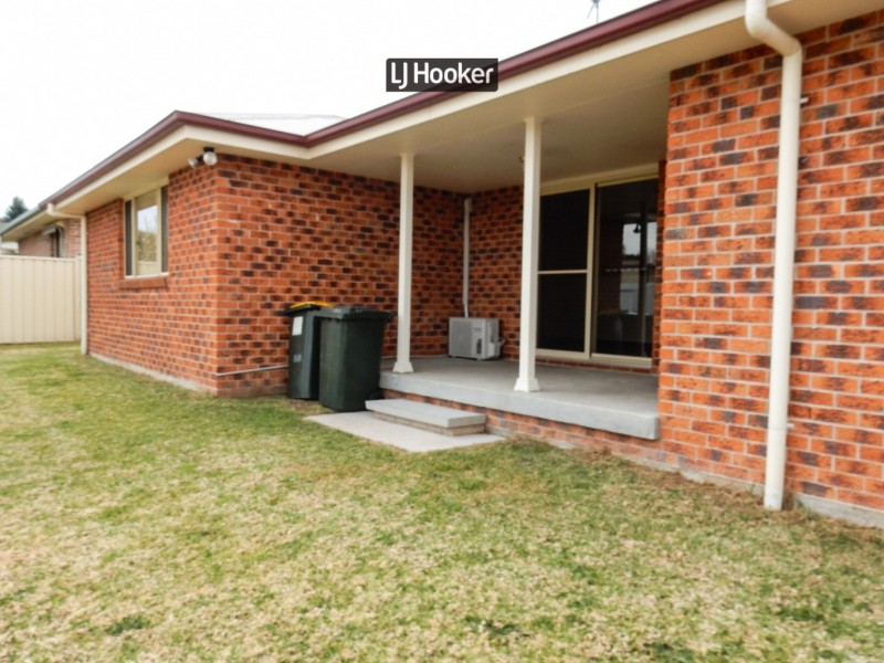 4 Deodara Drive, Inverell NSW 2360