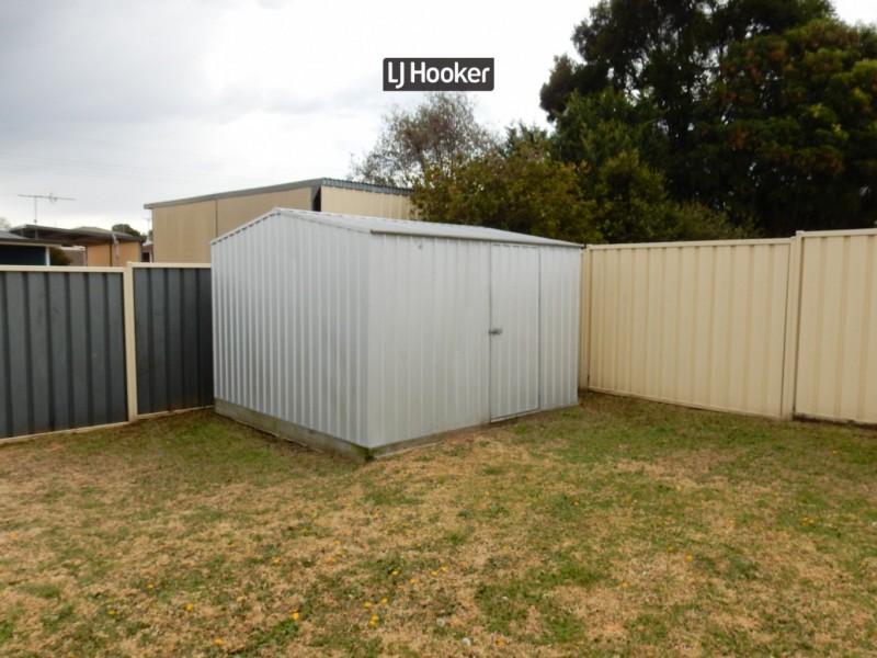 4 Deodara Drive, Inverell NSW 2360