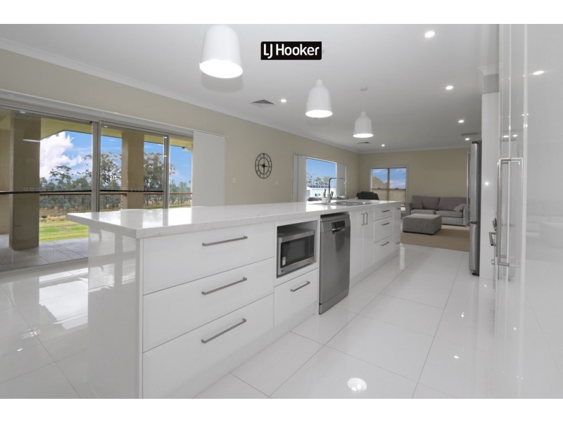 37 Talbragar Close, Inverell NSW 2360