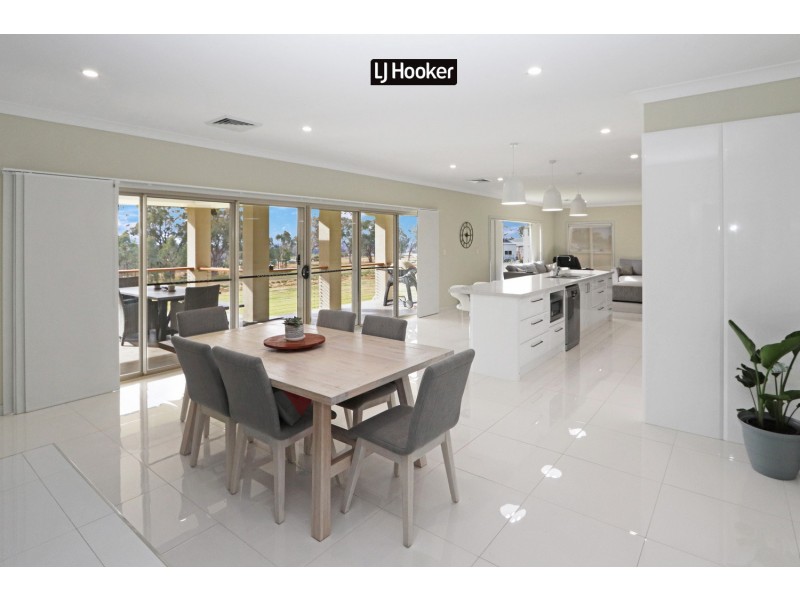 37 Talbragar Close, Inverell NSW 2360