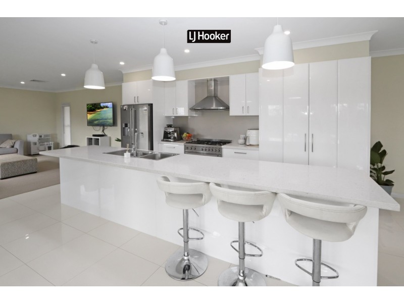 37 Talbragar Close, Inverell NSW 2360